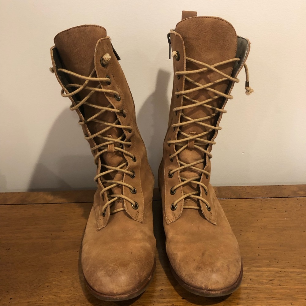 Banana republic camel midi boot size 7.